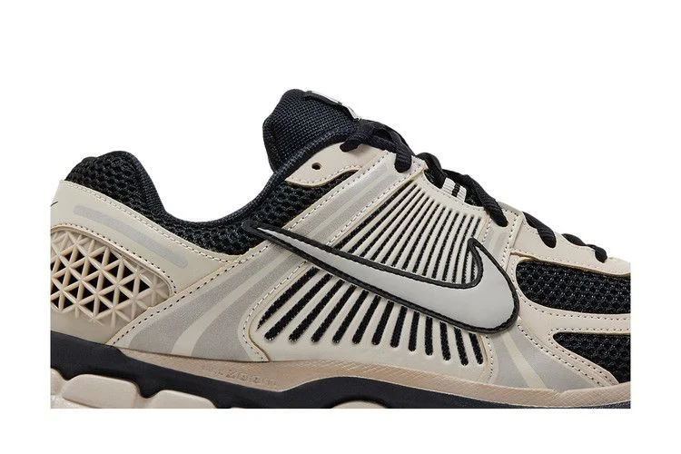Кроссовки Nike Air Zoom Vomero 5 'Black Cream'