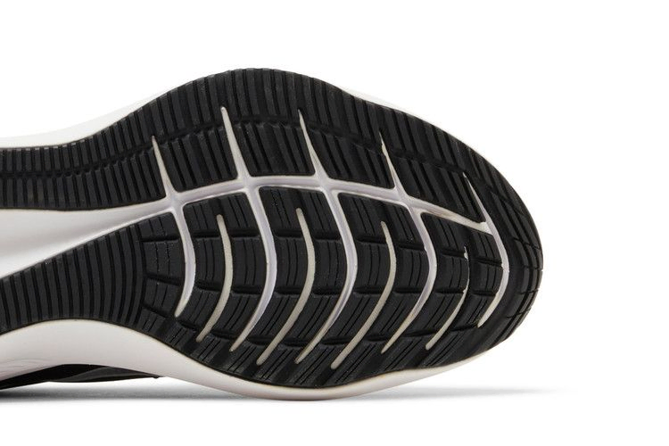 Кроссовки Nike Wmns Zoom Winflo 7 'Black Anthracite'