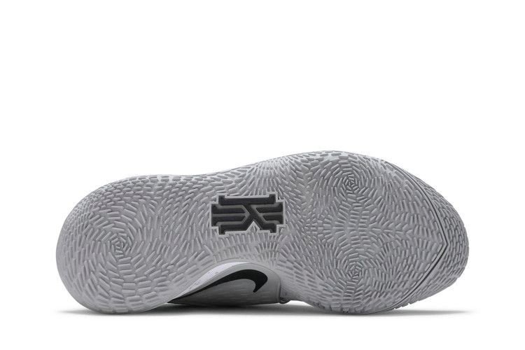 kyrie-low-2-tb-flat-silver-cn9827-001_03