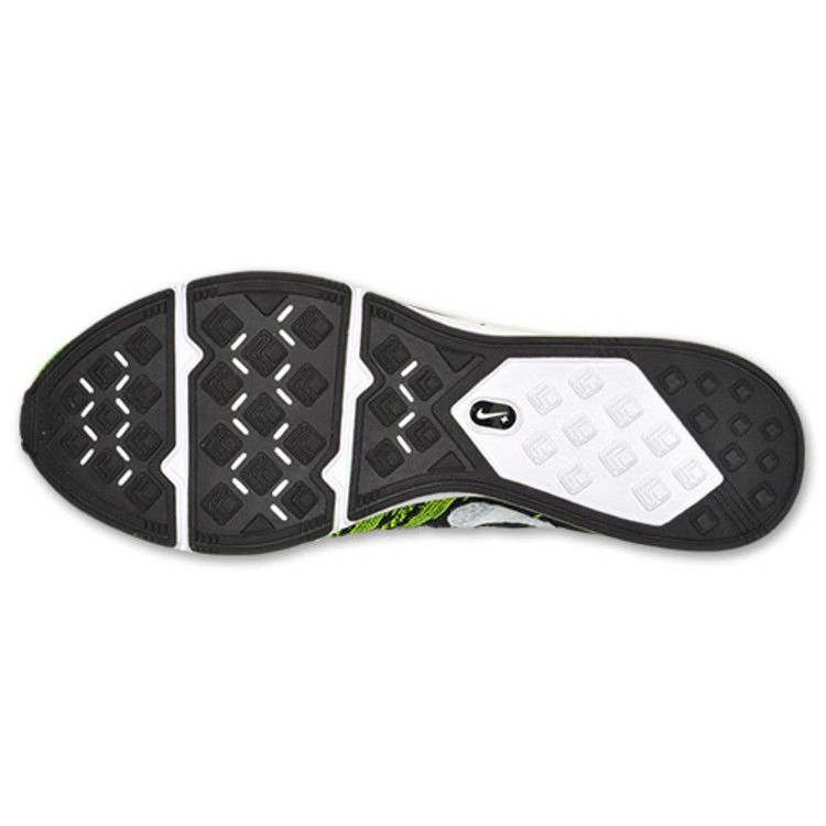 Кроссовки Nike Flyknit Trainer+ 'Volt Black'