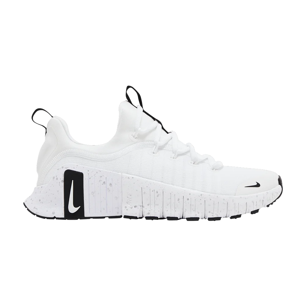 Krossovki-Nike-Wmns-Free-Metcon-6-White-Metallic-Silver-Black
