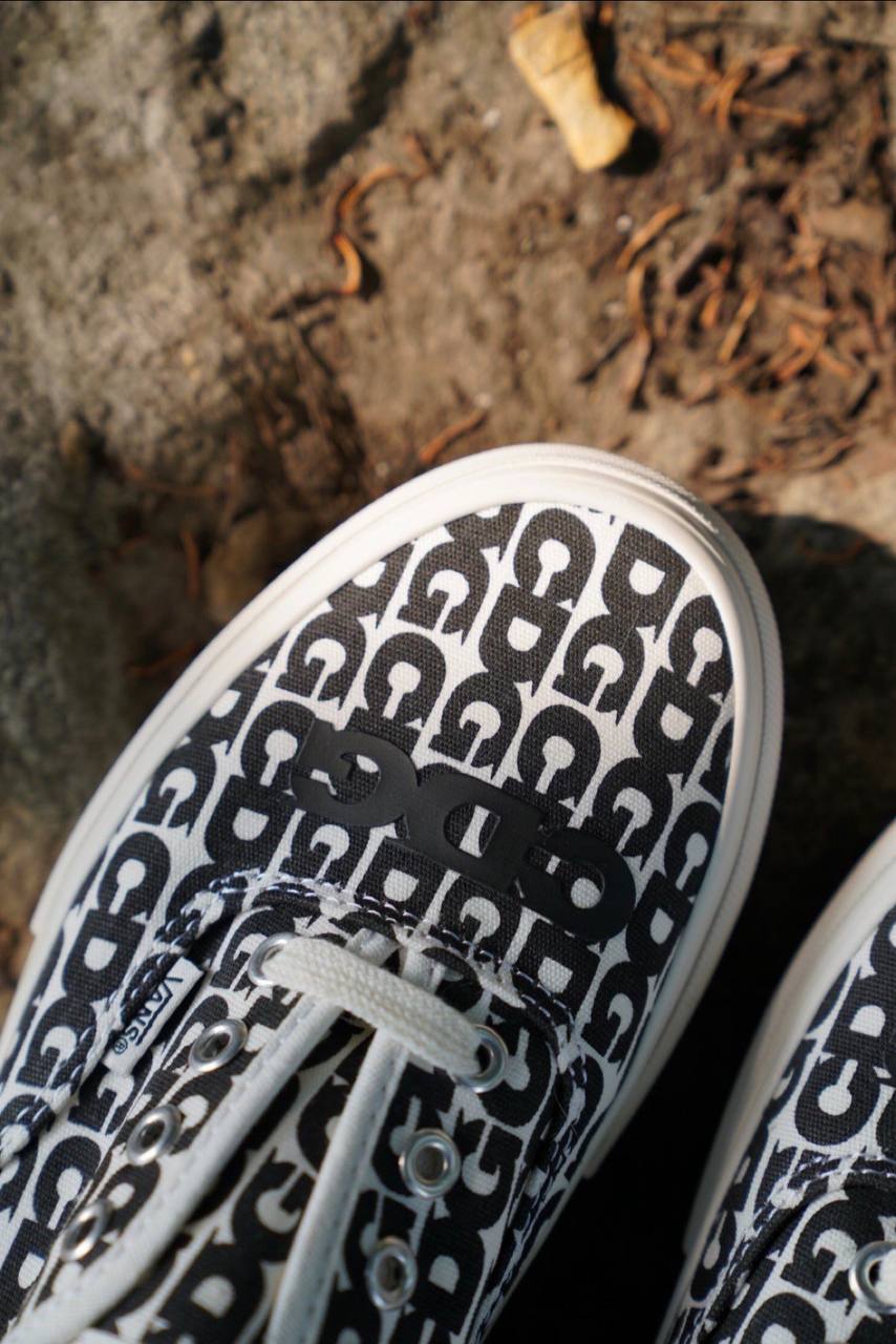 Кеды Comme des Garçons x Vans Authentic CDG