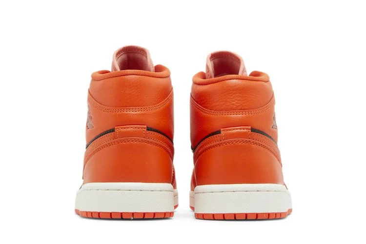 Кроссовки Wmns Air Jordan 1 Mid SE 'Rush Orange'