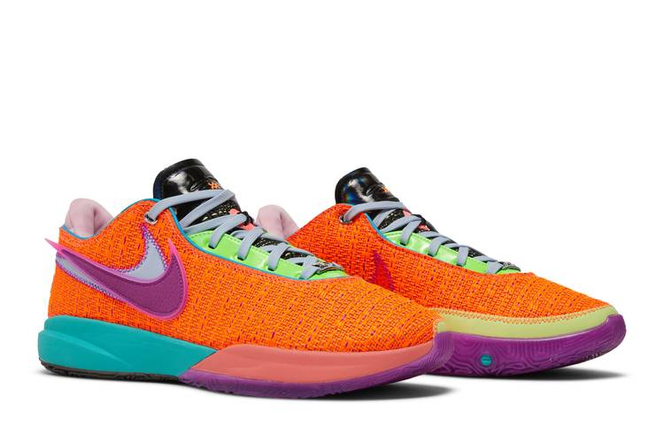 lebron-20-total-orange-dj5423-800_07