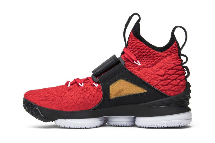 Кроссовки Nike LeBron 15 'Red Diamond Turf' PE