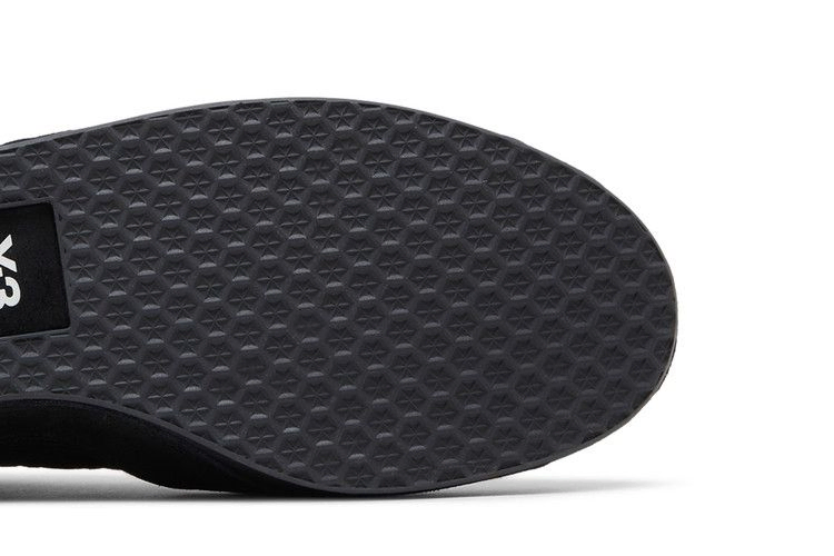 y-3-gazelle-black-white-hq6510_04
