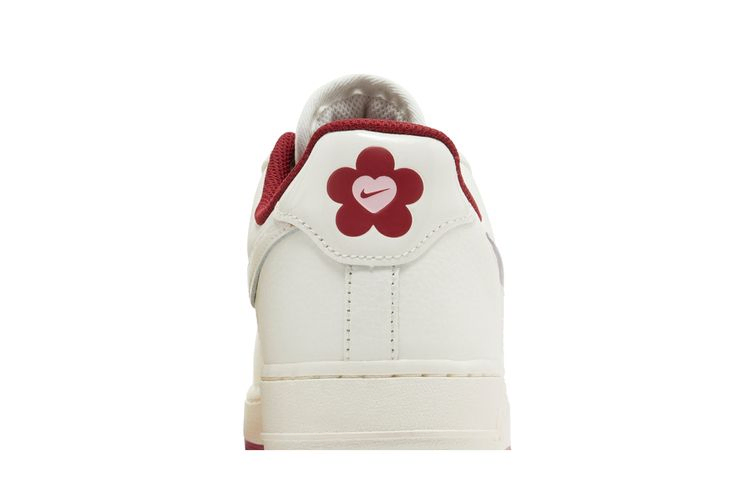 Кроссовки Nike Women's Air Force 1 Low 'Valentine's Day 2024'