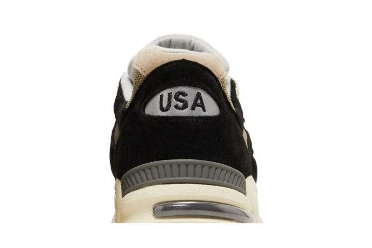 Кроссовки Teddy Santis x New Balance 990v2 Made in USA 'Black'
