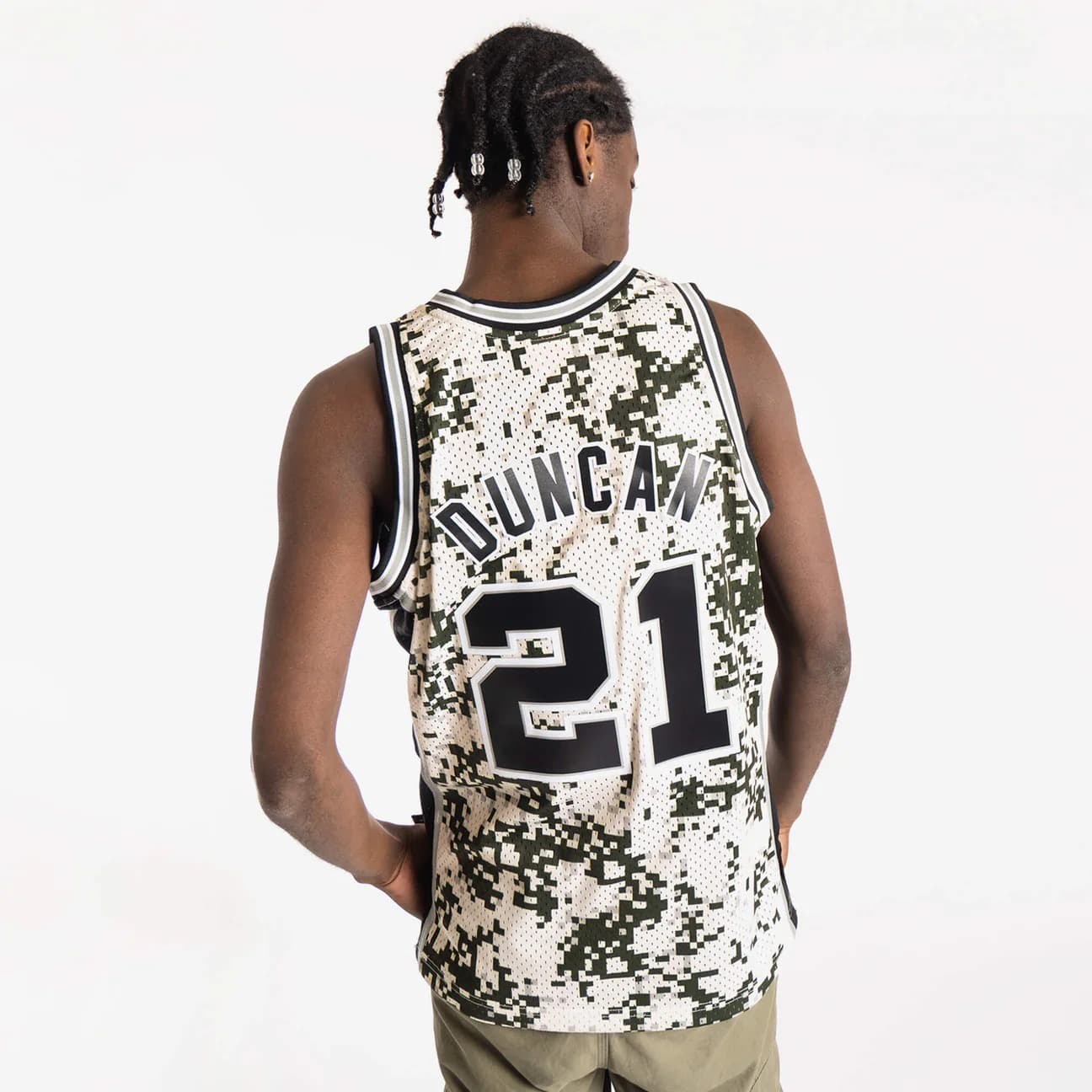 2013-14-San-Antonio-Spurs-Tim-Duncan-21-Swingman-Hardwood-Classics-Camo-Jersey-2