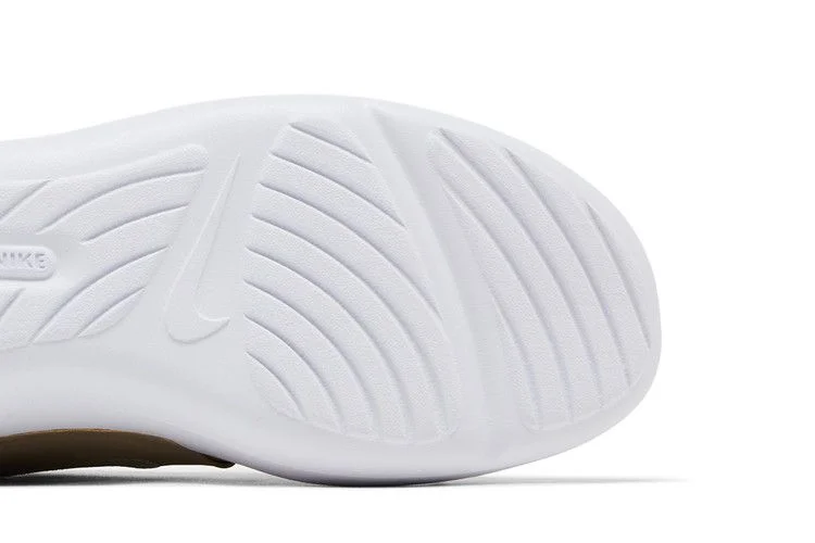 Кроссовки Nike E-Series AD 'Light Orewood Brown'
