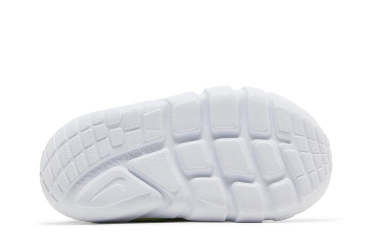 flex-runner-2-td-barely-volt-dj6039-700_03