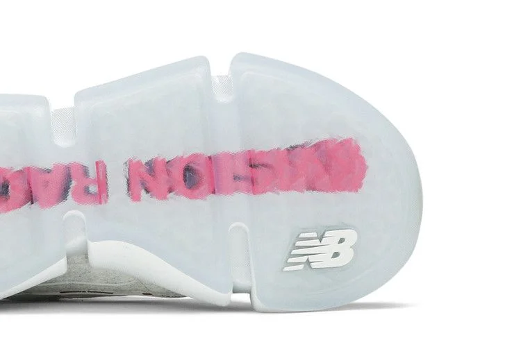 Krossovki-Jaden-Smith-x-New-Balance-Vision-Racer-White-Pink-4