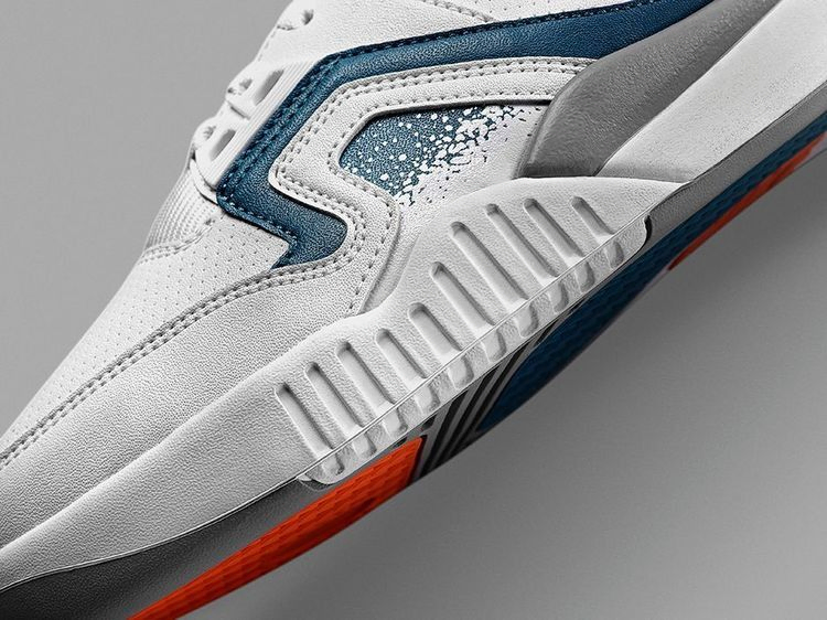 air-tech-challenge-2-blue-clay-643089-184_03