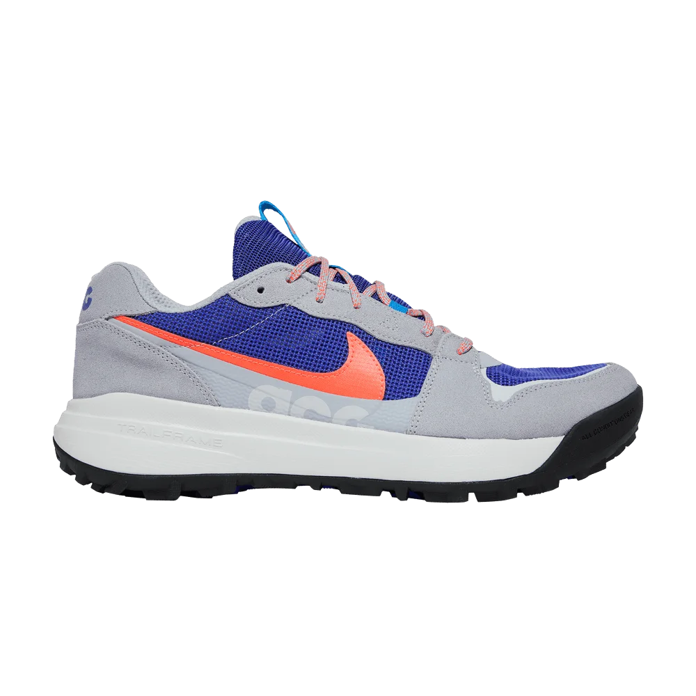Krossovki-Nike-ACG-Lowcate-Wolf-Grey-Bright-Crimson
