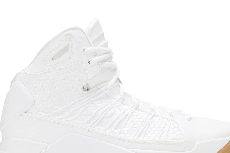 Krossovki-Nike-Hyperdunk-Lux-White-1