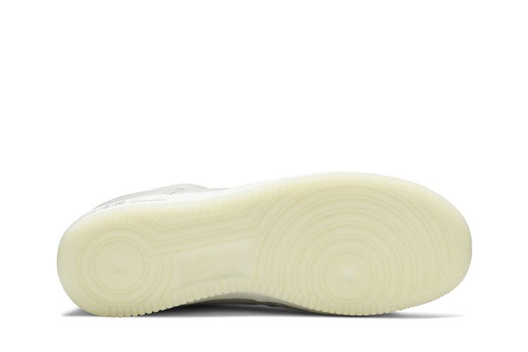 Кроссовки Nike Air Force 1 Low Retro QS 'Light Bone'