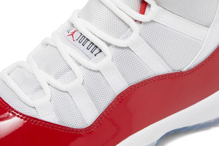 Krossovki-Air-Jordan-11-Retro-Cherry-8