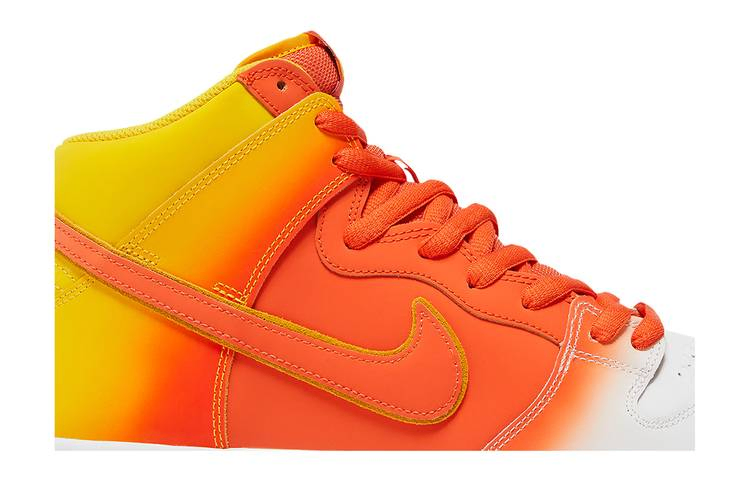 dunk-high-sb-sweet-tooth-fn5107-700_01