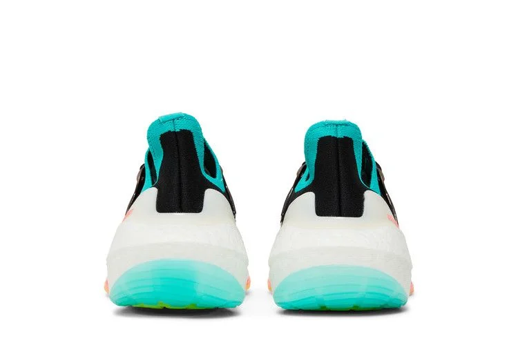 Krossovki-adidas-UltraBoost-22-Black-Turbo-Mint-5