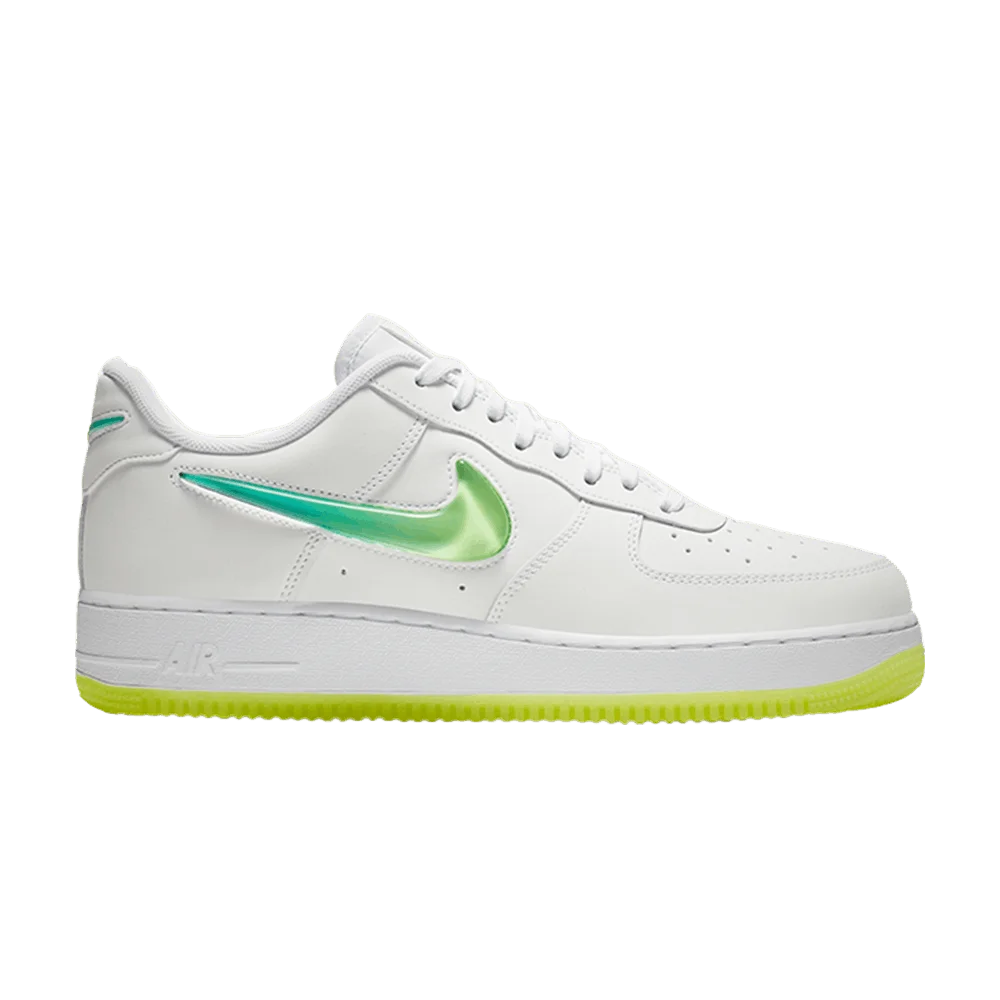 Krossovki-Nike-Air-Force-1-07-PRM-2-Volt