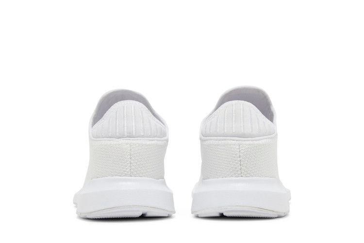 swift-run-x-triple-white-fy2117_05