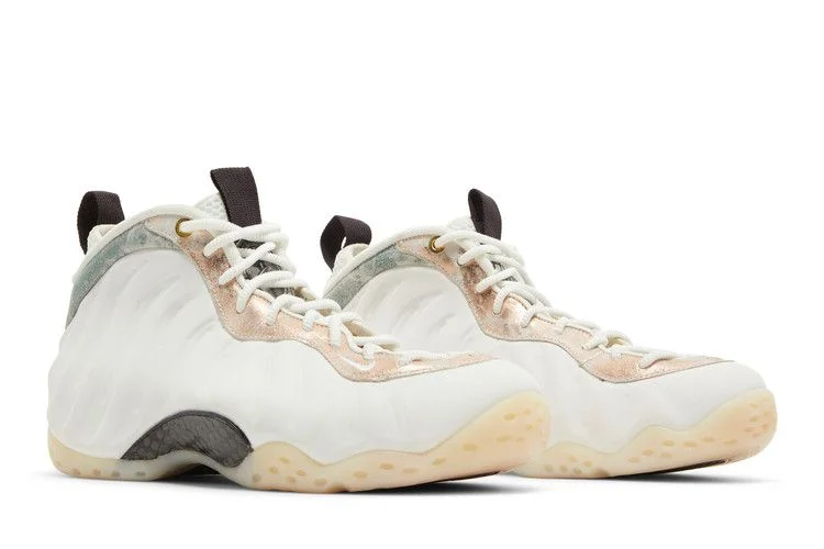 Krossovki-Nike-Wmns-Air-Foamposite-One-Summit-White-7