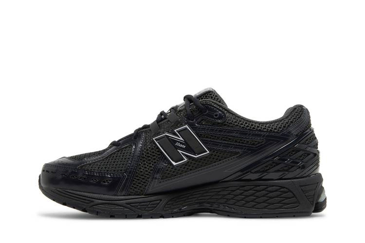 Кроссовки New Balance 1906R 'Black Metallic Silver'