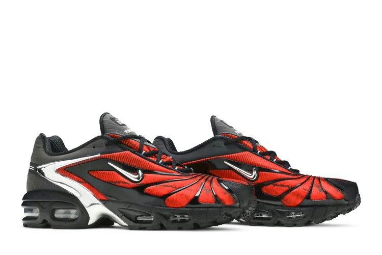 Krossovki-Skepta-x-Nike-Air-Max-Tailwind-5-Bloody-Chrome-7