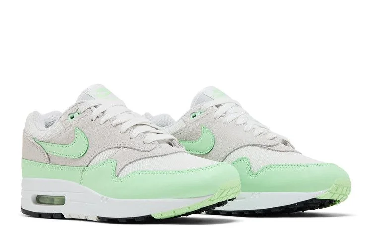 Krossovki-Nike-Air-Max-1-Essential-Vapor-Green-7