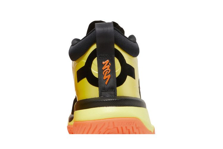 Кроссовки Naruto x Air Jordan Jordan Zion 1 SP 'Kyuubi'
