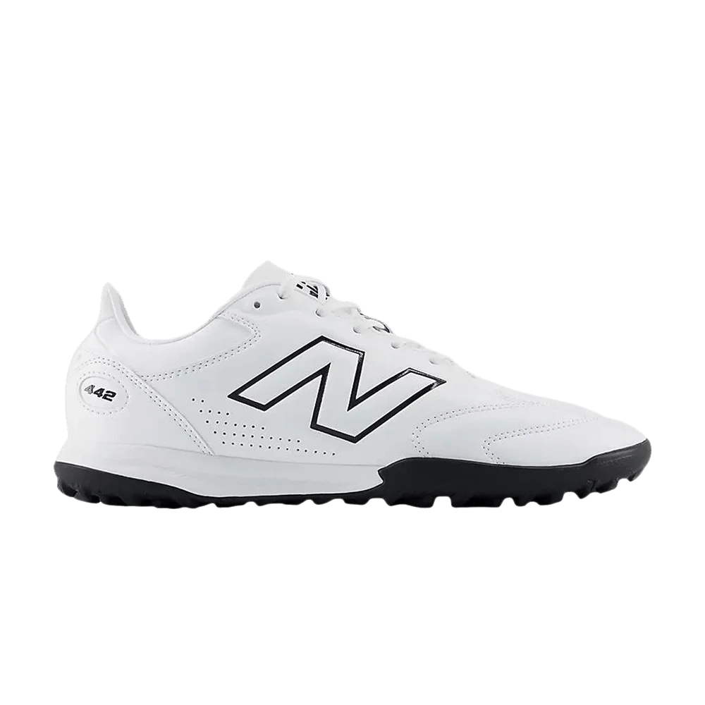 Krossovki-New-Balance-442-Pro-TF-V3-White-Black
