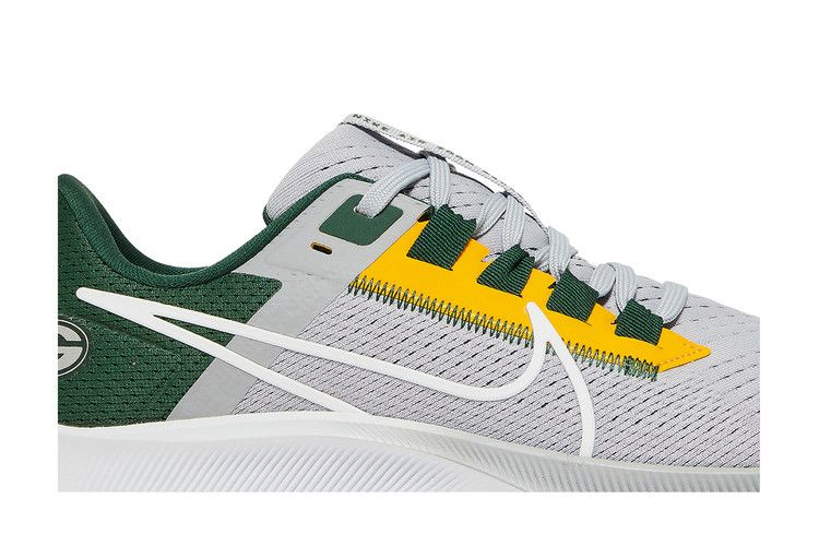 Кроссовки NFL x Nike Air Zoom Pegasus 38 'Green Bay Packers'
