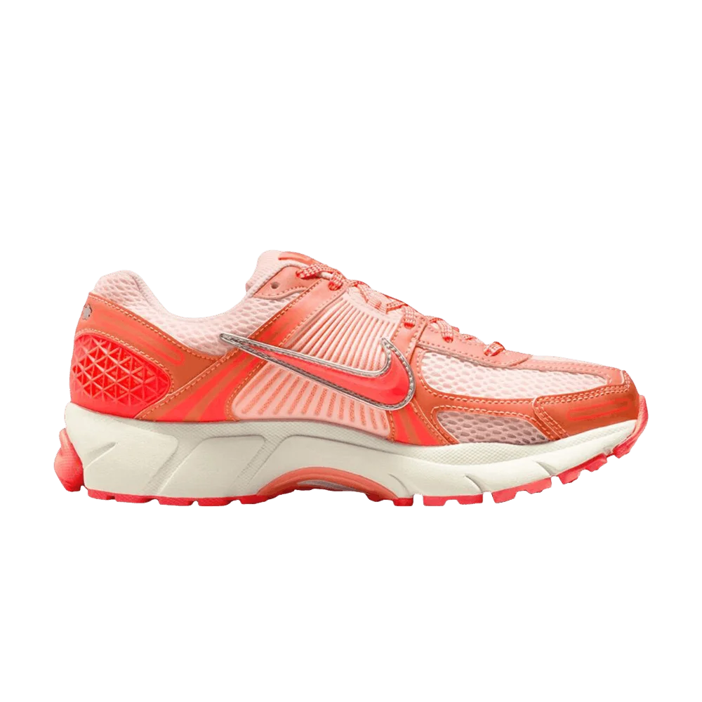 Кроссовки Nike Wmns Air Zoom Vomero 5 'Coral'