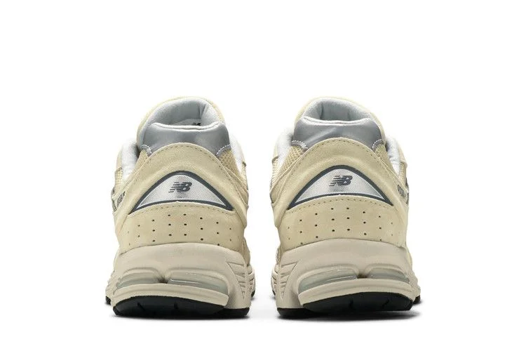 Кроссовки New Balance 2002 'Bone'