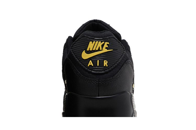Кроссовки Nike Air Max 90 'Black Buff Gold'