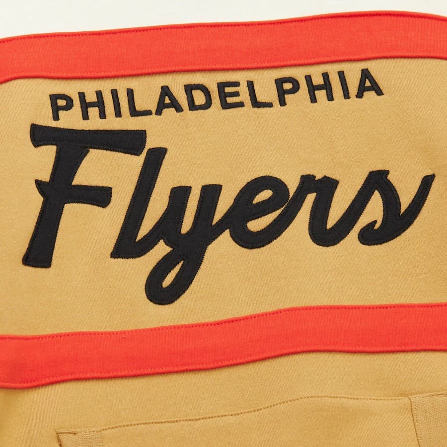 Худи Mitchell & Ness Tan Philadelphia Flyers Head Coach Fleece Pullover Hoodie