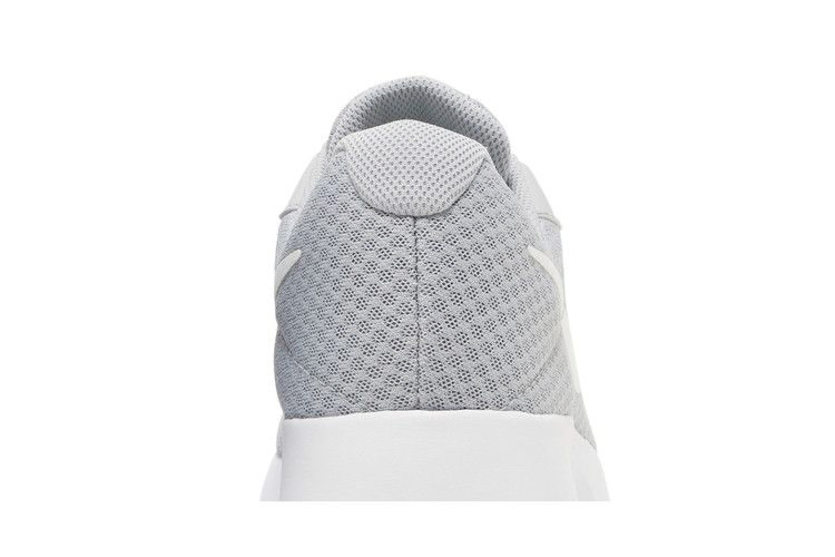 tanjun-wolf-grey-dj6258-002_06