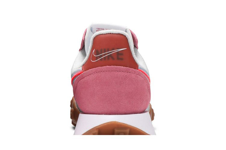 wmns-waffle-racer-2x-desert-berry-crimson-ck6647-600_06