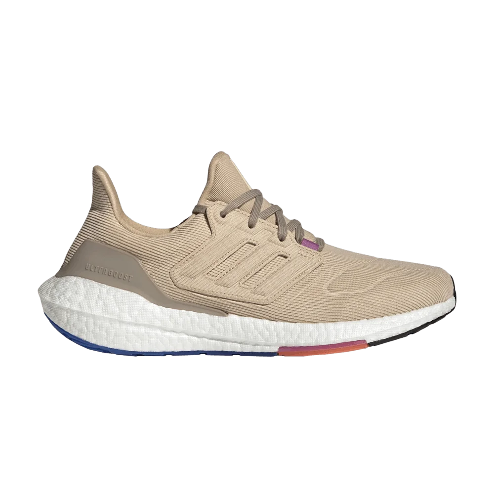 Krossovki-adidas-UltraBoost-22-Magic-Beige