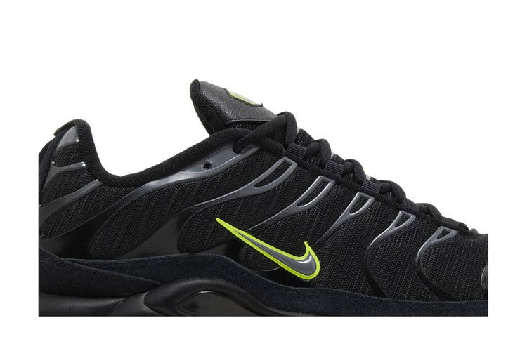 Кроссовки Nike Air Max Plus 'Black Grey Volt'