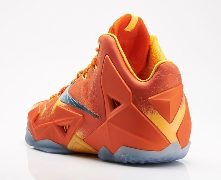 lebron-11-gs-forging-iron-621712-800_02