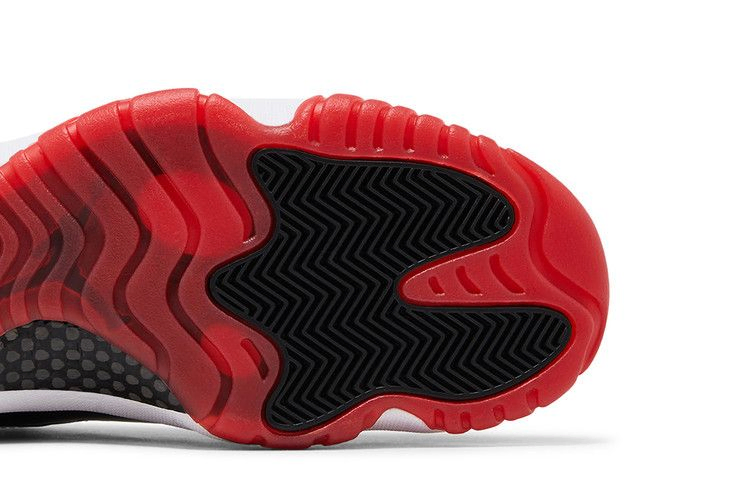 Кроссовки Air Jordan 11 Retro Low 'Bred' 2025