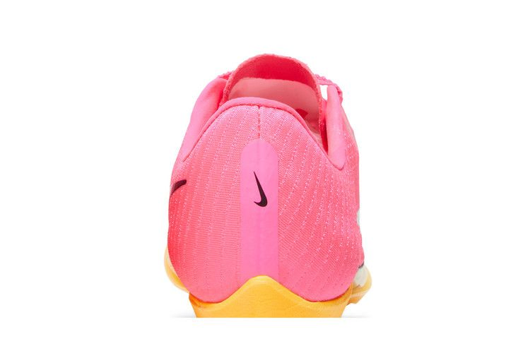 Бутсы Nike Air Zoom Maxfly 'Hyper Pink Orange'