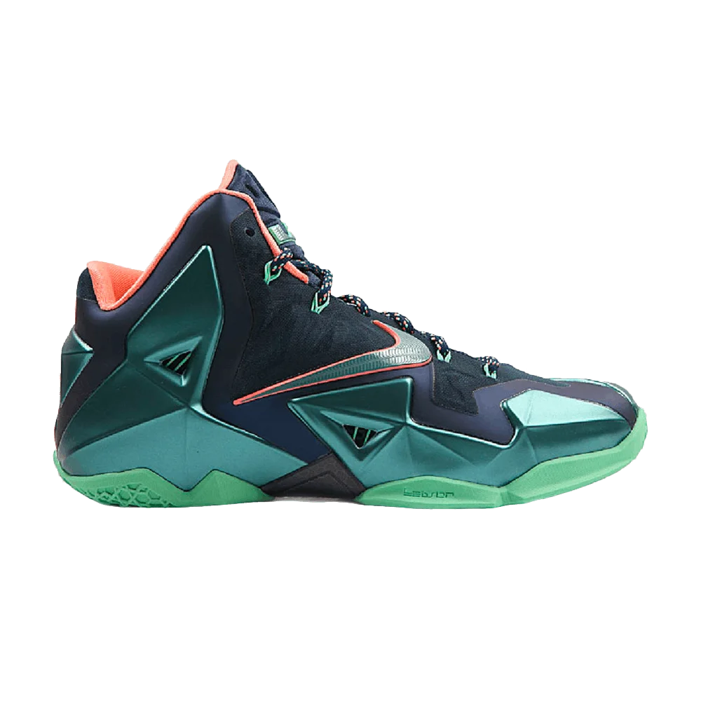 Krossovki-Nike-LeBron-11-XDR-Miami-vs-Akron