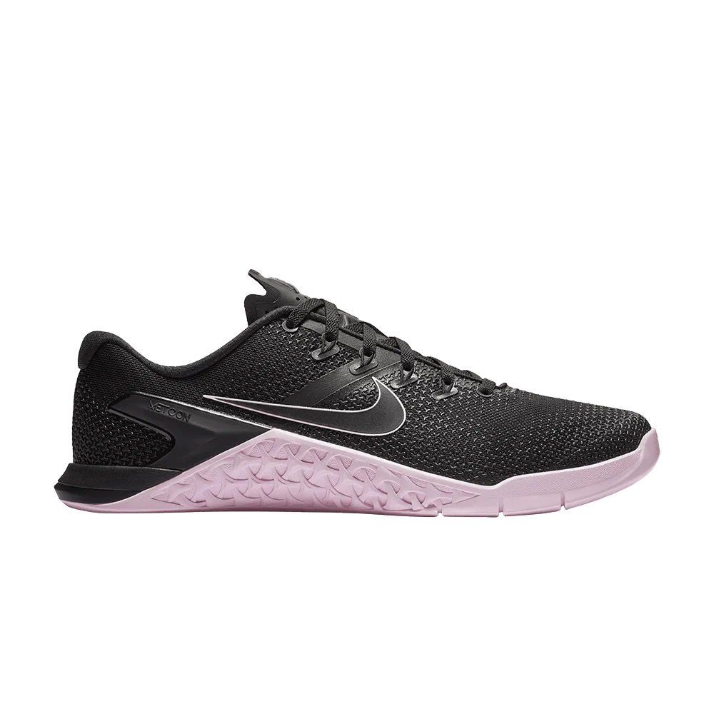 Krossovki-Nike-Metcon-4-Black-Pink-Foam