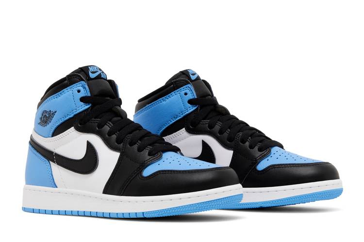 air-jordan-1-retro-high-og-gs-unc-toe-fd1437-400_07