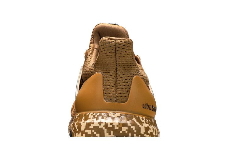 Кроссовки Adidas UltraBoost DNA 'Digital Camo - Raw Desert'