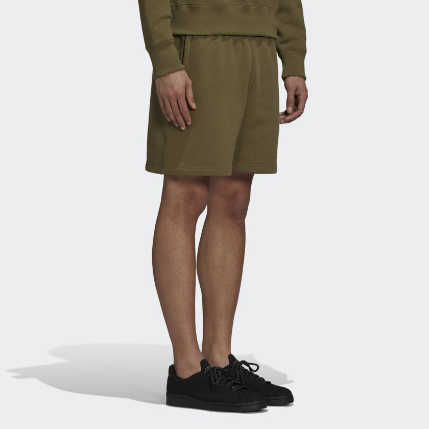 Спортивные шорты adidas Pharrell Williams Basics Sweat Shorts Olive Cargo