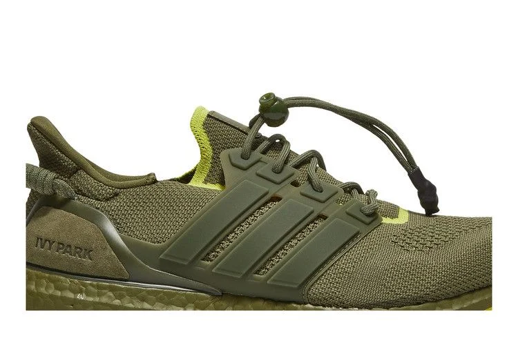 Кроссовки Ivy Park x Peloton x adidas UltraBoost OG 'Focus Olive'