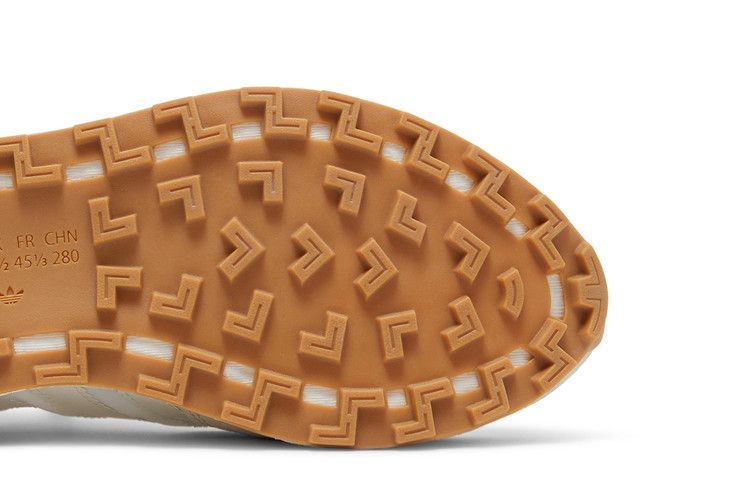 retropy-e5-white-gum-h03075_04